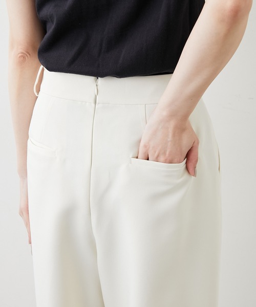 GALLARDAGALANTE（ガリャルダガランテ）の「タックワイドパンツ（その他パンツ・レディース・ベージュ/アイボリー・1/0）」の18枚目の写真