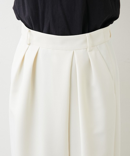 GALLARDAGALANTE（ガリャルダガランテ）の「タックワイドパンツ（その他パンツ・レディース・ベージュ/アイボリー・1/0）」の20枚目の写真