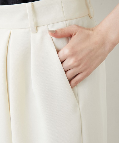 GALLARDAGALANTE（ガリャルダガランテ）の「タックワイドパンツ（その他パンツ・レディース・ベージュ/アイボリー・1/0）」の21枚目の写真