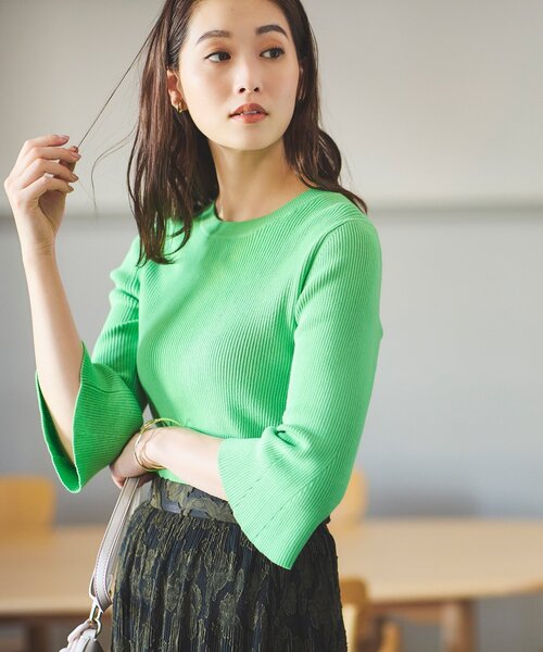 OPAQUE.CLIP（オペークドットクリップ）の「◆【エクストラファインオーガニックコットン】リブフレアスリーブニット（ニット/セーター・レディース・ブラック/イエロー/ブルー/ホワイト系その他6/ライトグリーン系/ピンク系9・40/38/36）」の4枚目の写真