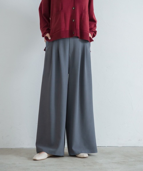 LEPSIM（レプシィム）の「タックワイドパンツ　353687（その他パンツ・レディース・ブラック/グレー/ブルー/ブラウン・FREE）」の3枚目の写真