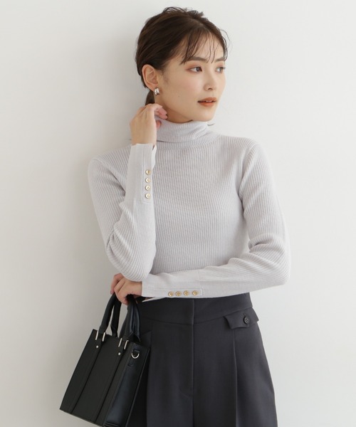 NATURAL BEAUTY BASIC(ナチュラルビューティーベーシック)の「<ウールブレンドリブベーシック>タートルネック(ニット/セーター・レディース・ライトグリーン/ブラック/ワイン/グレー・MEDIUM)」の1枚目の写真