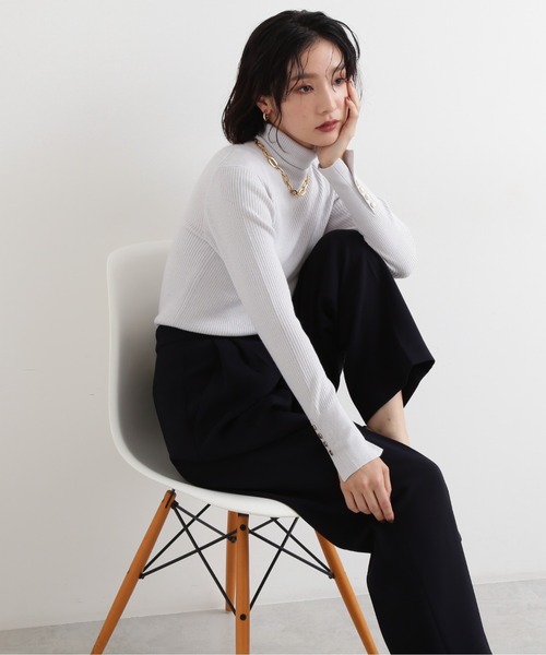 NATURAL BEAUTY BASIC(ナチュラルビューティーベーシック)の「<ウールブレンドリブベーシック>タートルネック(ニット/セーター・レディース・ライトグリーン/ブラック/ワイン/グレー・MEDIUM)」の12枚目の写真