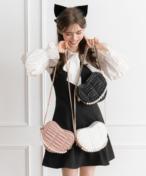 削除あり　JUICY COUTURE ハートチャーム　パールバッグ セール】くしゅくしゅハートパールショルダーバッグ（ショルダー