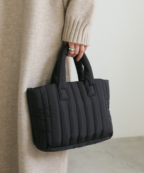 select MOCA（セレクトモカ）の「2022 AW キルティングミニバッグ（トートバッグ・レディース・ブラック/オフホワイト・FREE）」の5枚目の写真