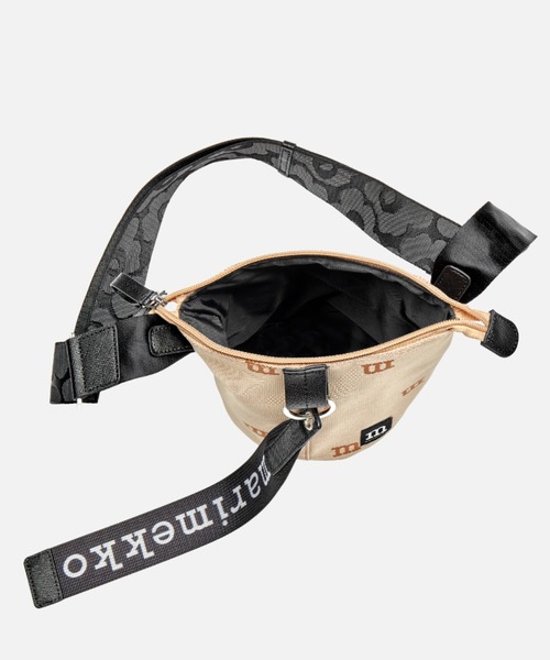 marimekko（マリメッコ）の「Essential Bucket M-Logo / bag