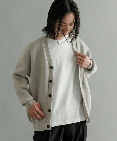 URBAN RESEARCH（アーバンリサーチ）の「ミラノリブVネックカーディガン（カーディガン/ボレロ・メンズ・グレー/ライトグレー/イエロー系その他/グレー系その他・MEDIUM/LARGE/X-LARGE）」の2枚目の写真