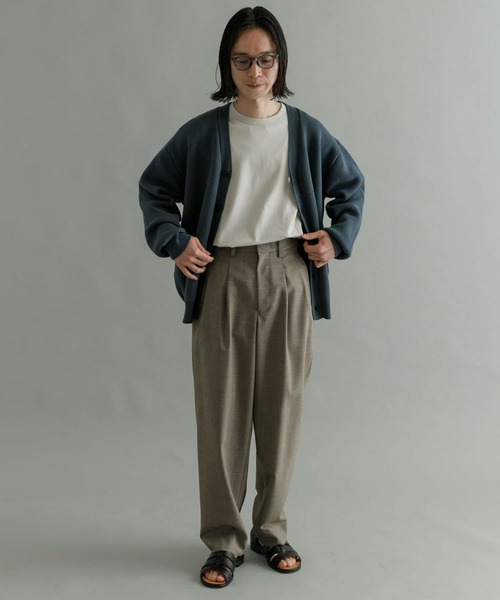 URBAN RESEARCH（アーバンリサーチ）の「ミラノリブVネックカーディガン（カーディガン/ボレロ・メンズ・グレー/ライトグレー/イエロー系その他/グレー系その他・MEDIUM/LARGE/X-LARGE）」の7枚目の写真