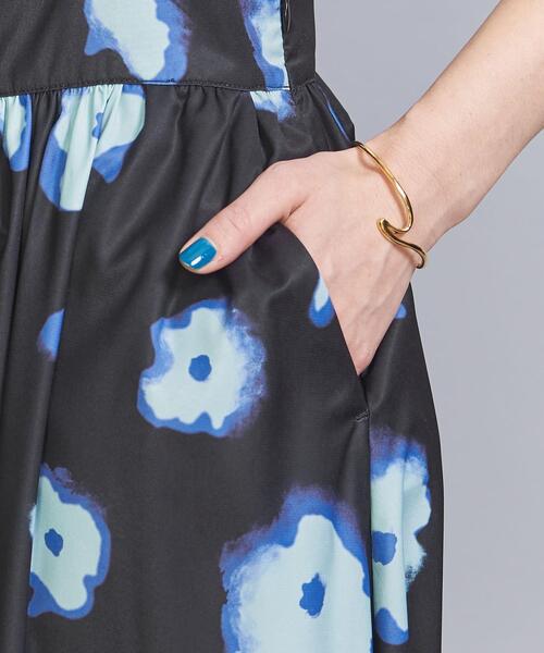 BEAUTY&YOUTH UNITED ARROWS（ビューティーアンドユースユナイテッドアローズ）の「【WEB限定】ぼかしフラワープリント キャミソールスカート -ウォッシャブル-（スカート・レディース・ブラック/ケリー・FREE）」の13枚目の写真