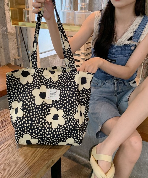 LAC-VERT（ラック・ヴェール）の「花柄トートバッグアソート（トートバッグ・レディース・その他6/その他5/その他3/その他1/その他4/その他2・FREE）」の4枚目の写真