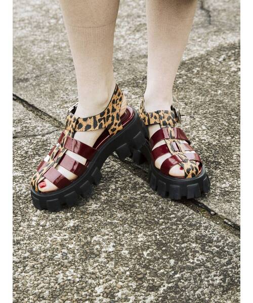 jouetie（ジュエティ）の「ボリュームソールグルカサンダル（サンダル・レディース・ブラック/オフホワイト/その他1・M/L）」の8枚目の写真