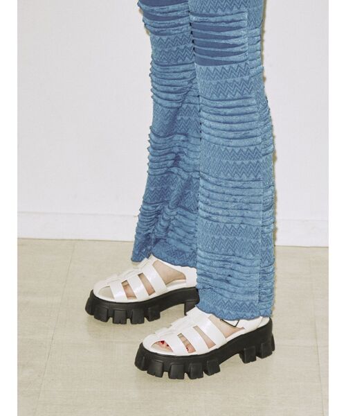 jouetie（ジュエティ）の「ボリュームソールグルカサンダル（サンダル・レディース・ブラック/オフホワイト/その他1・M/L）」の17枚目の写真