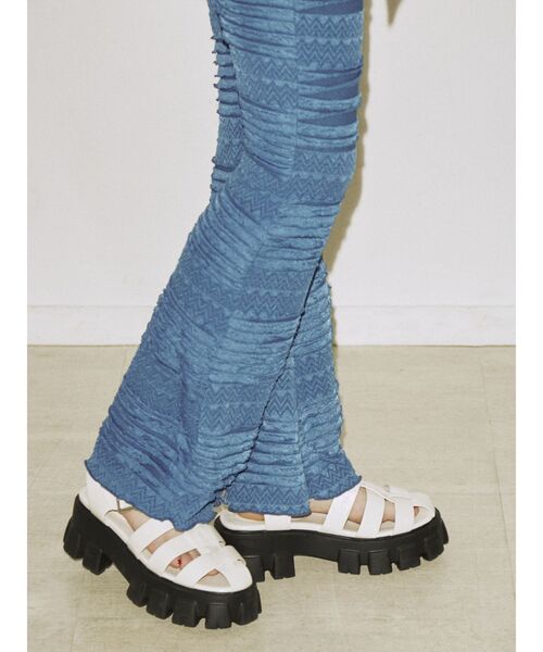 jouetie（ジュエティ）の「ボリュームソールグルカサンダル（サンダル・レディース・ブラック/オフホワイト/その他1・M/L）」の19枚目の写真