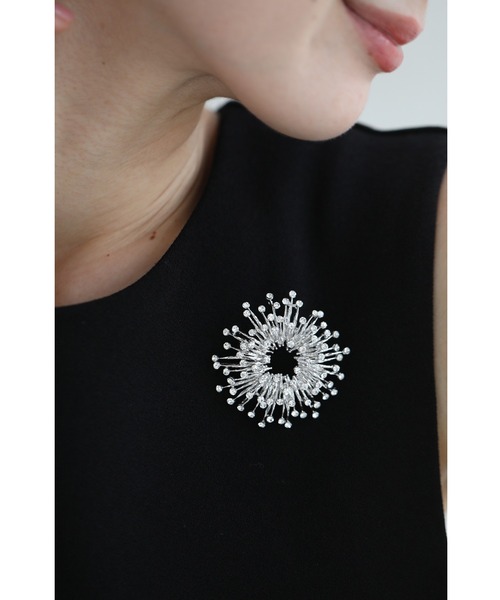 cawaii（カワイイ）の「日差しに煌めくたんぽぽ綿毛のストーンブローチ（ブローチ/コサージュ・レディース・ホワイト・FREE）」の16枚目の写真