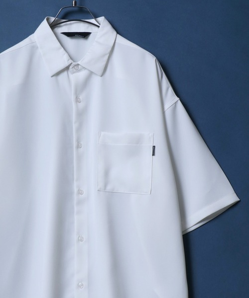 ANPAS(アンパス)の「Cool Touch Fabric Natural Stretch Oversized Shirt/接触冷感 ナチュラルストレッチ オーバーサイズ シャツ バイカラーシャツ(シャツ/ブラウス・メンズ・ブルー/ホワイト/グレイッシュベージュ/ホワイト系その他2/ブラック/グリーン/ベージュ系その他/グリーン系その他/ブルー系その他/ホワイト系その他/ブラック系その他/ライトグレー/グレー系その他/ブルー系その他2/ホワイト系その他3/ブラック系その他2/ブルー系その他3/ベージュ系その他2/グリーン系その他2/ホワイト系その他4/ホワイト系その他5/ケリーグリーン・M/L)」の1枚目の写真