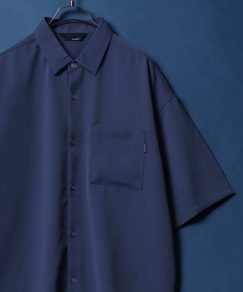 ANPAS(アンパス)の「Cool Touch Fabric Natural Stretch Oversized Shirt/接触冷感 ナチュラルストレッチ オーバーサイズ シャツ バイカラーシャツ(シャツ/ブラウス・メンズ・ブルー/ホワイト/グレイッシュベージュ/ホワイト系その他2/ブラック/グリーン/ベージュ系その他/グリーン系その他/ブルー系その他/ホワイト系その他/ブラック系その他/ライトグレー/グレー系その他/ブルー系その他2/ホワイト系その他3/ブラック系その他2/ブルー系その他3/ベージュ系その他2/グリーン系その他2/ホワイト系その他4/ホワイト系その他5/ケリーグリーン・M/L)」の19枚目の写真