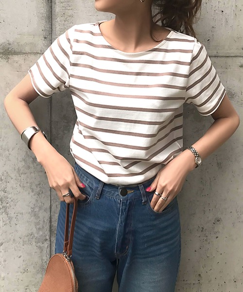 KOBE LETTUCE（コウベレタス）の「無地/ボーダーシンプルカットソー半袖Tシャツ（Tシャツ/カットソー・レディース・ベージュ系その他3/ホワイト系1/ベージュ系その他4/ベージュ系その他2/ホワイト系/ホワイト系6/ホワイト系その他6/ホワイト系2/ベージュ系その他/ネイビー系3/ホワイト系4/オレンジ/オフホワイト/ホワイト系3/ホワイト系9/ネイビー系4・N/P）」の4枚目の写真