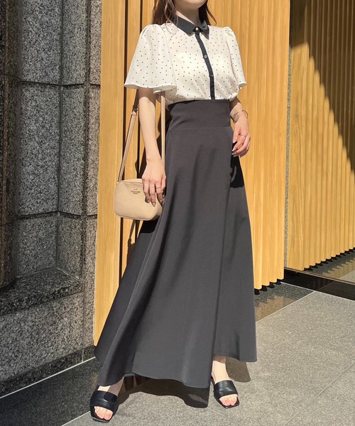 one after another NICE CLAUP（ワンアフターアナザーナイスクラップ）の「【WEB限定商品】バイカラーフレアスリーブブラウス（シャツ/ブラウス・レディース・アイボリー/ピンクベージュ/ネイビー/ドット・FREE）」の11枚目の写真