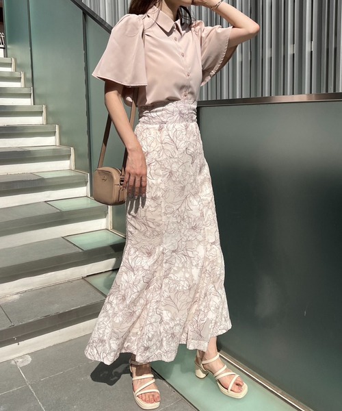 one after another NICE CLAUP（ワンアフターアナザーナイスクラップ）の「【WEB限定商品】バイカラーフレアスリーブブラウス（シャツ/ブラウス・レディース・アイボリー/ピンクベージュ/ネイビー/ドット・FREE）」の5枚目の写真