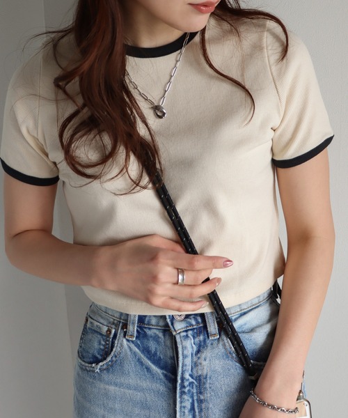 COURO(コウロ)の「テレコショート丈ヘンリーネックTシャツ/リンガーTシャツ(Tシャツ/カットソー・レディース・ホワイト×ブラック/ブラック系/グレー系/アイボリー系/ネイビー系/アイボリー/ホワイト/ブラック/ネイビー/杢グレー・M/L)」の8枚目の写真