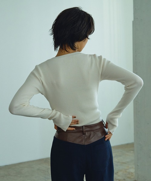 Abor(アボア)の「【Abor】クルーネックリブニットプルオーバー(ニット/セーター・レディース・ブラック/オフホワイト/ネイビー・FREE)」の8枚目の写真