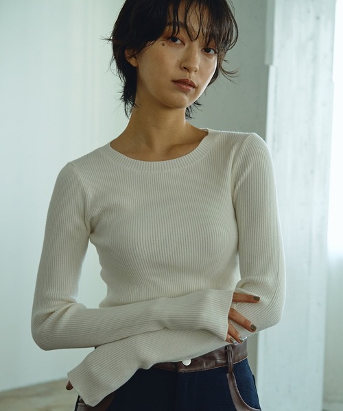Abor(アボア)の「【Abor】クルーネックリブニットプルオーバー(ニット/セーター・レディース・ブラック/オフホワイト/ネイビー・FREE)」の10枚目の写真