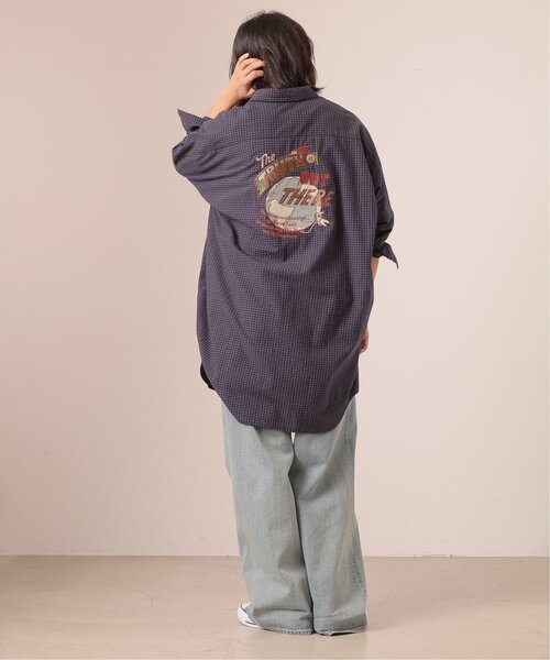 DOUBLE NAME(ダブルネーム)の「地球BACK刺しゅうチェックシャツワンピース(シャツワンピース・レディース・ブラウン/グリーン/ネイビー・FREE)」の4枚目の写真