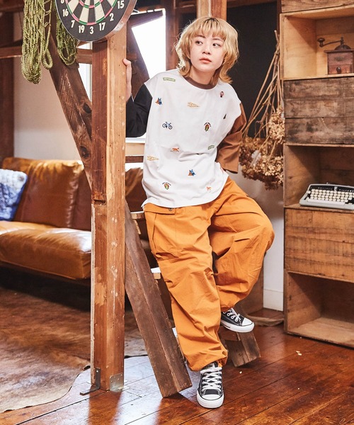 CUBE SUGAR（キューブシュガー）の「無地綿ダンプイージーカーゴパンツ（カーゴパンツ・レディース・ベージュ/オレンジ/ネイビー・M）」の15枚目の写真