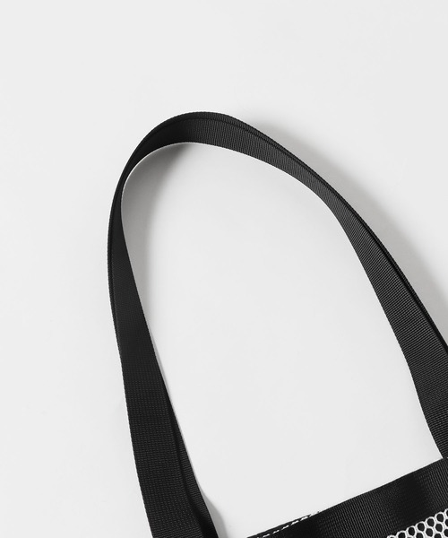 Gramicci（グラミチ）の「GRAMICCI/グラミチ BEACH TOTE メッシュ トートバッグ（トートバッグ・メンズ・パープル/ブラック・FREE）」の3枚目の写真