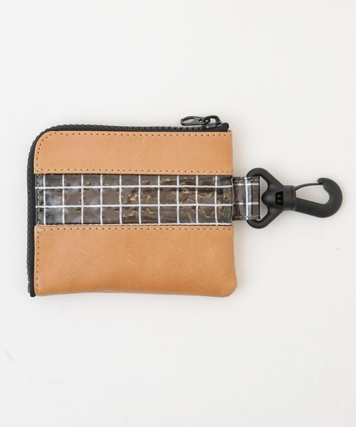 NANO universe（ナノユニバース）の「TAMANIWA/別注 NY logo POUCH（ポーチ・メンズ・グリーン/ブラック/ブルー・FREE）」の5枚目の写真