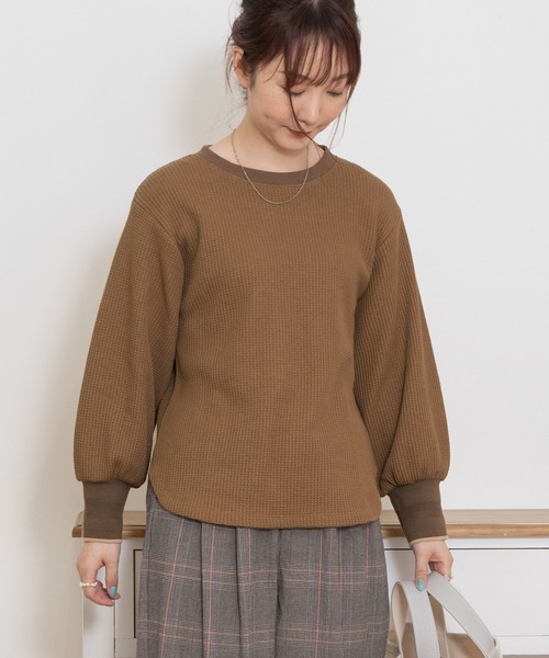 POU DOU DOU(プードゥドゥ)の「ボリュームスリーブワッフルプルオーバー(Tシャツ/カットソー・レディース・アイボリー/ミント/ブラウン・3)」の20枚目の写真