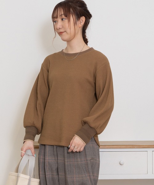 POU DOU DOU(プードゥドゥ)の「ボリュームスリーブワッフルプルオーバー(Tシャツ/カットソー・レディース・アイボリー/ミント/ブラウン・3)」の21枚目の写真