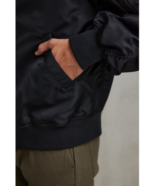 AZUL by moussy（アズールバイマウジー）の「ライトMA-1ジャケット（MA