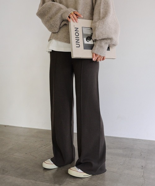 andme（アンドミー）の「ストレッチピンタックニットパンツ（その他パンツ・レディース・ブラック/オレンジ/グレー/クリーム/カーキ/ブルー系その他/ライトベージュ/グレー系/ブラウン・M/L）」の4枚目の写真