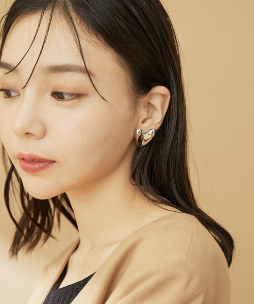VIS（ビス）の「ハートモチーフピアス（ピアス（両耳用）・レディース・ゴールド/シルバー・FREE）」の7枚目の写真