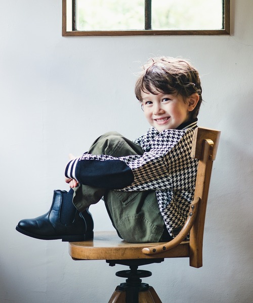 BRANSHES（ブランシェス）の「サイドゴアブーツ（ブーツ・キッズ・ブラック/オフホワイト・15.0cm/16.0cm/18.0cm/21.0cm/17.0cm/19.0cm/20.0cm）」の7枚目の写真