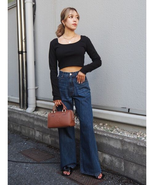 EVRIS（エヴリス）の「スクエアネッククロップドトップス（Tシャツ/カットソー・レディース・ブラック/グレー/ホワイト・FREE）」の19枚目の写真