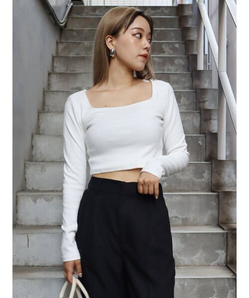 EVRIS（エヴリス）の「スクエアネッククロップドトップス（Tシャツ/カットソー・レディース・ブラック/グレー/ホワイト・FREE）」の6枚目の写真