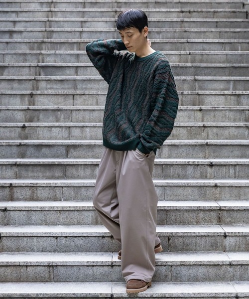 niko and...(ニコアンド)の「ジオメループニットプルオーバー(ニット/セーター・メンズ・イエロー/グリーン/ネイビー・MEDIUM/LARGE)」の5枚目の写真