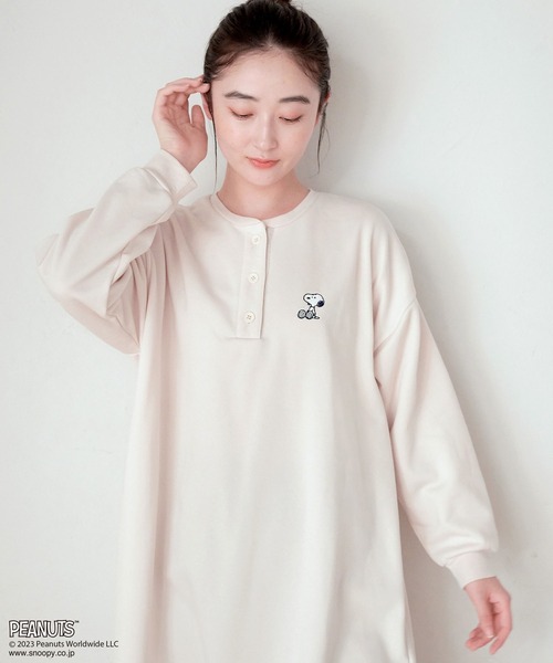PEANUTS（ピーナッツ）の「【ピーナッツ/PEANUTS】スヌーピーキーネックワンピース（ワンピース・レディース・ベージュ/チャコールグレー/ネイビー・3L/L/M/LL）」の20枚目の写真