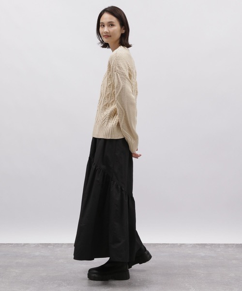 LAKOLE（ラコレ）の「3ゲージパッチケーブルプルオーバー / 988975（ニット/セーター・レディース・モカ/アイボリー/ネイビー・SMALL/MEDIUM）」の15枚目の写真