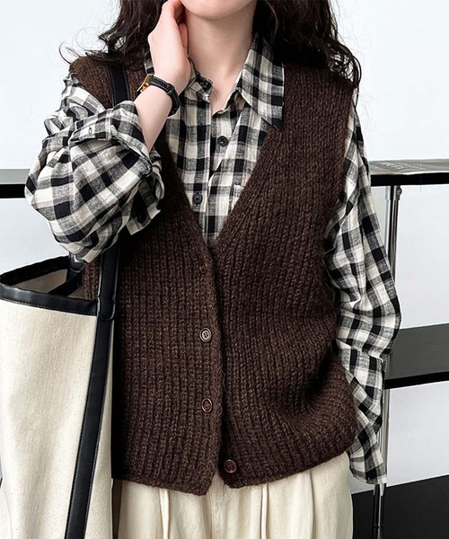 OSYAREVO（オシャレボ）の「ニット ベスト（ベスト・レディース・グレー/ブラウン/オフホワイト・FREE）」の5枚目の写真