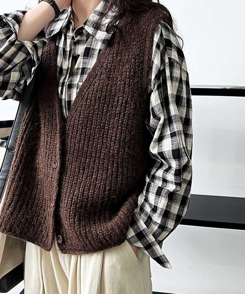 OSYAREVO（オシャレボ）の「ニット ベスト（ベスト・レディース・グレー/ブラウン/オフホワイト・FREE）」の7枚目の写真