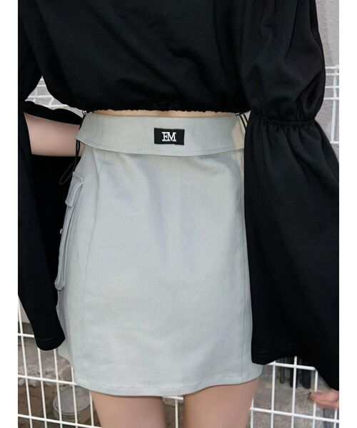 EATME（イートミー）の「フラップポケットカーゴスカート（スカート・レディース・グリーン/ブラック/ベージュ・SMALL/MEDIUM）」の9枚目の写真