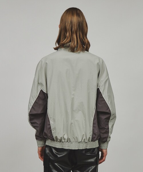 tk.TAKEO KIKUCHI（ティーケータケオキクチ）の「◆ナイロンアノラックブルゾン（セットアップ対応）（ブルゾン・メンズ・ブラック系4/グレー系4・88）」の11枚目の写真