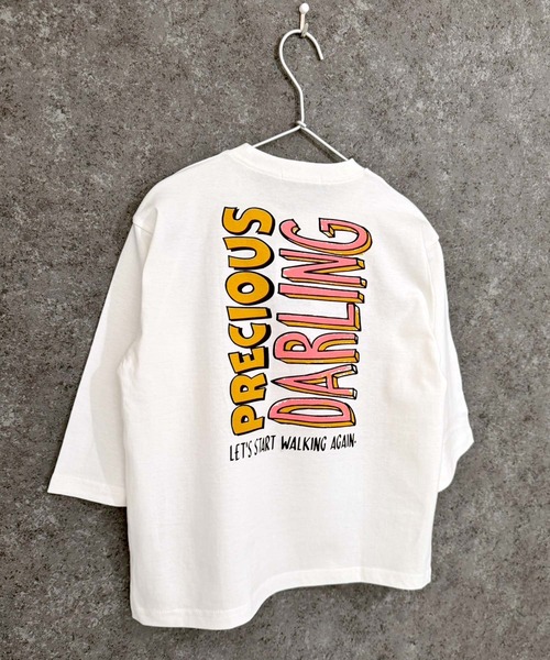 THE CASUAL（カジュアル）の「オーバーサイズ　プリント　ロンT（Tシャツ/カットソー・キッズ・ブラック系/チャコール/ベージュ/ネイビー/パープル/ブラック系1/ベージュ系/オフホワイト/ブラック系2/杢グレー/グレー系/ダークグリーン/ホワイト系/ホワイト系1/ホワイト系2/ブラック・120cm/130cm/140cm/150cm/160cm/110cm）」の3枚目の写真