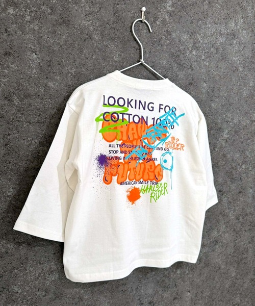 THE CASUAL（カジュアル）の「オーバーサイズ　プリント　ロンT（Tシャツ/カットソー・キッズ・ブラック系/チャコール/ベージュ/ネイビー/パープル/ブラック系1/ベージュ系/オフホワイト/ブラック系2/杢グレー/グレー系/ダークグリーン/ホワイト系/ホワイト系1/ホワイト系2/ブラック・120cm/130cm/140cm/150cm/160cm/110cm）」の5枚目の写真