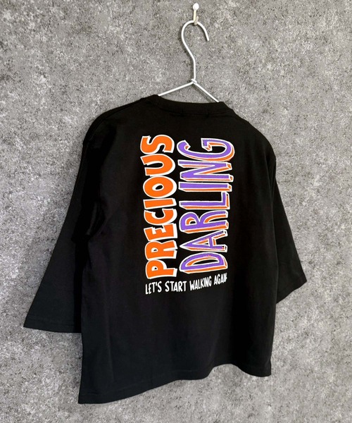 THE CASUAL（カジュアル）の「オーバーサイズ　プリント　ロンT（Tシャツ/カットソー・キッズ・ブラック系/チャコール/ベージュ/ネイビー/パープル/ブラック系1/ベージュ系/オフホワイト/ブラック系2/杢グレー/グレー系/ダークグリーン/ホワイト系/ホワイト系1/ホワイト系2/ブラック・120cm/130cm/140cm/150cm/160cm/110cm）」の7枚目の写真