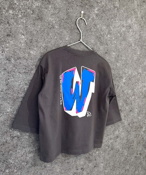 THE CASUAL（カジュアル）の「オーバーサイズ　プリント　ロンT（Tシャツ/カットソー・キッズ・ブラック系/チャコール/ベージュ/ネイビー/パープル/ブラック系1/ベージュ系/オフホワイト/ブラック系2/杢グレー/グレー系/ダークグリーン/ホワイト系/ホワイト系1/ホワイト系2/ブラック・120cm/130cm/140cm/150cm/160cm/110cm）」の11枚目の写真