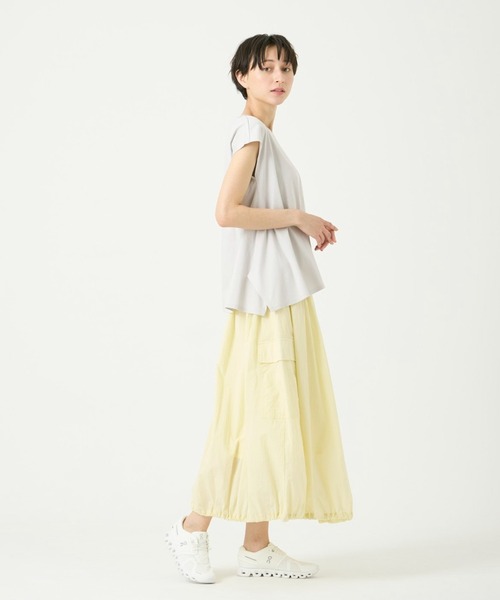 I.T.'S international(イッツインターナショナル)の「スムースコットンアシンメトリーカットソー(Tシャツ/カットソー・レディース・イエロー/オレンジ/ブルー/グレー/チャコールグレー・フリー)」の9枚目の写真